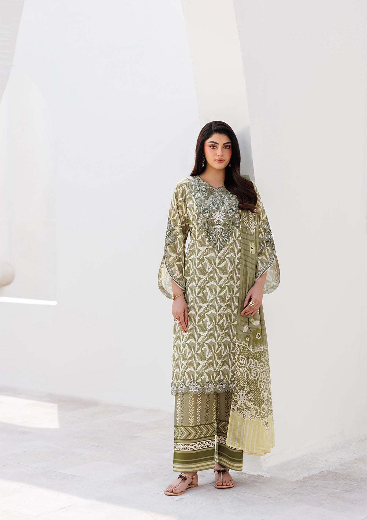 PRINTED EMB LAWN BT006810-OLV