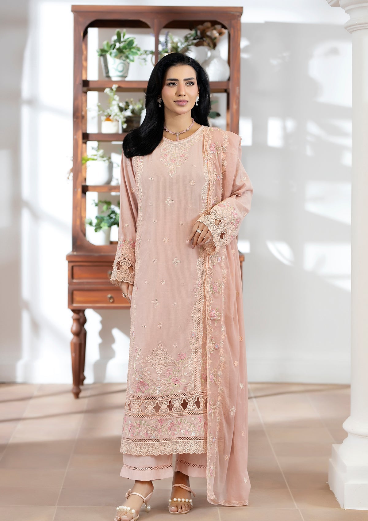 Embroidered Lawn BT006604-LPK