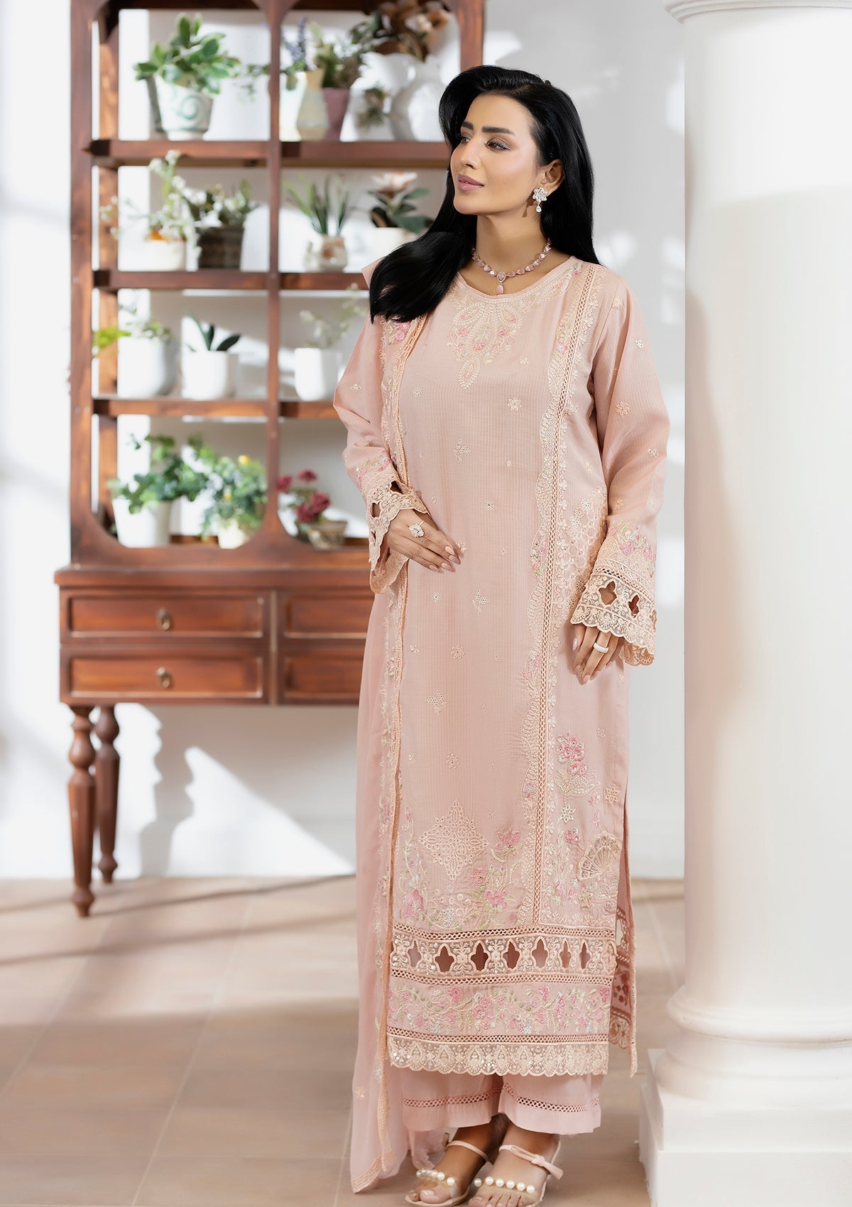 Embroidered Lawn BT006604-LPK