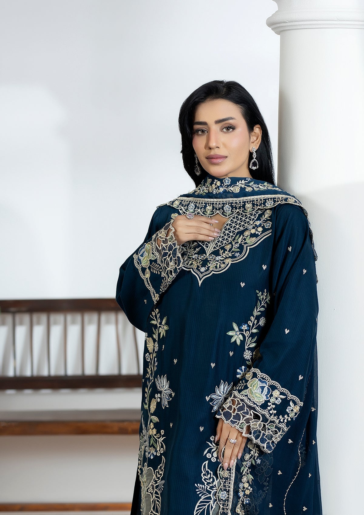 LUXURY Embroidered Lawn BT006604-BLU