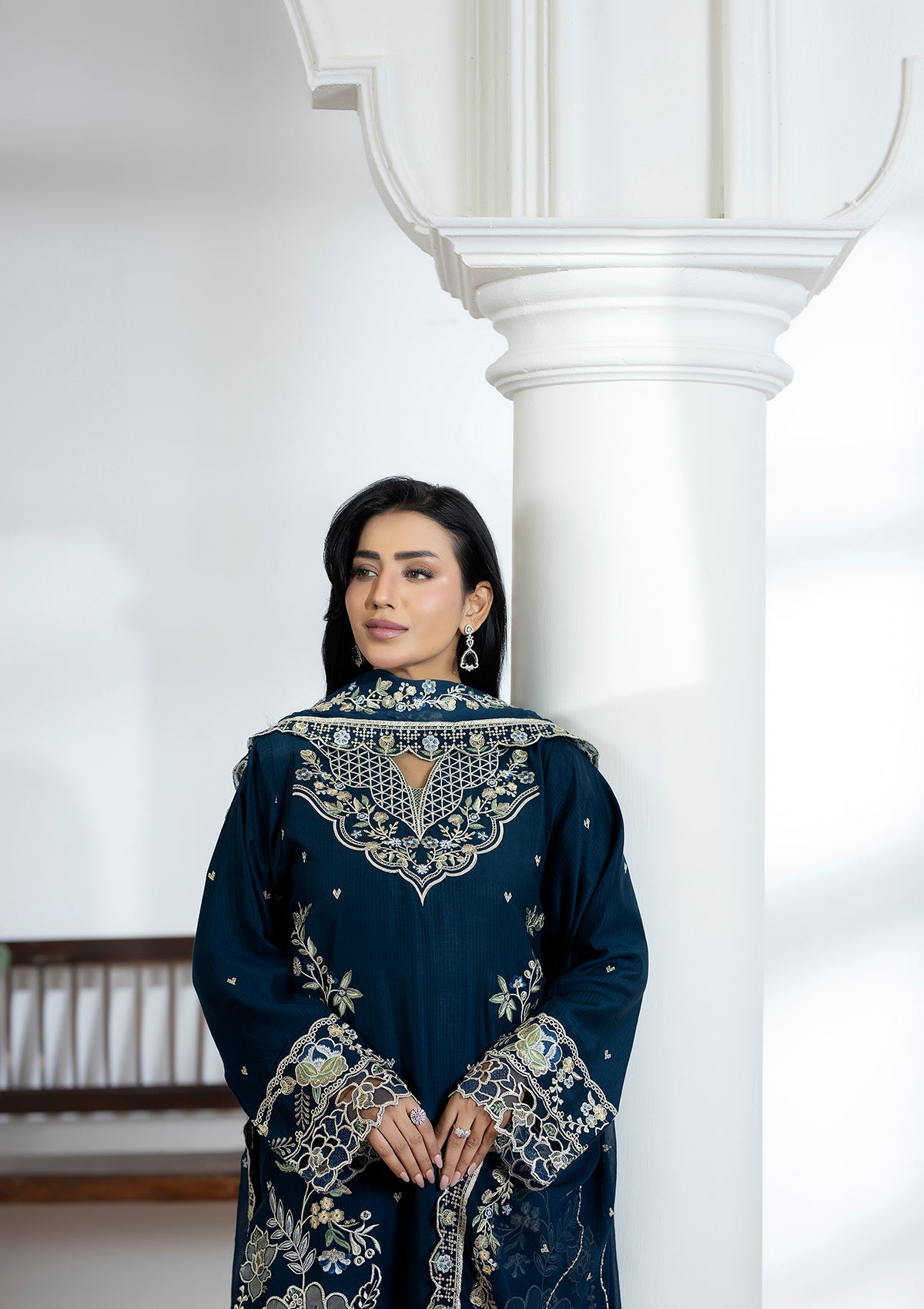 LUXURY Embroidered Lawn BT006604-BLU