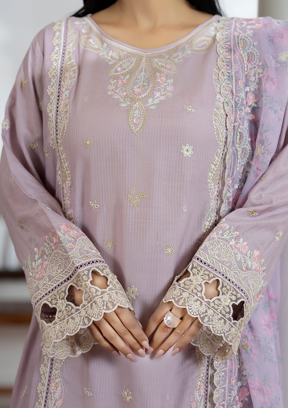 Embroidered Cotton BT006604-LPR