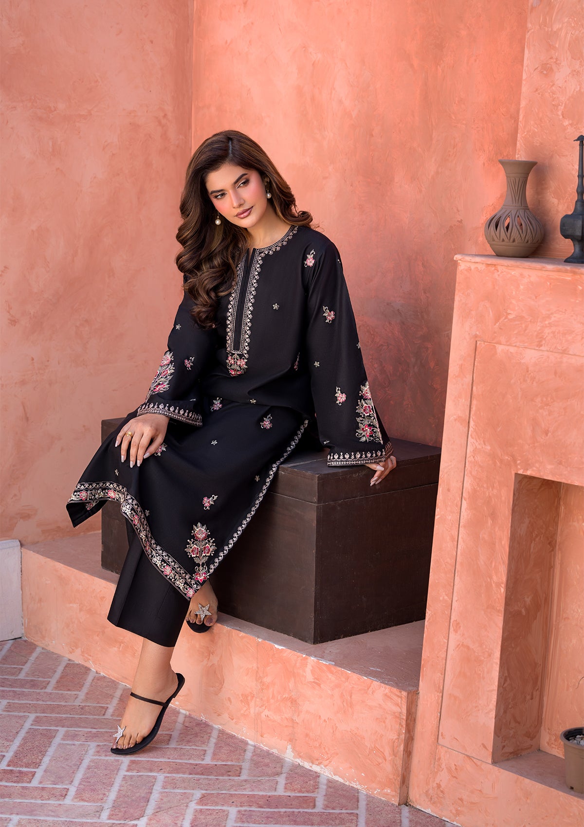EMBROIDERED COTTON BT006686-BLK-2