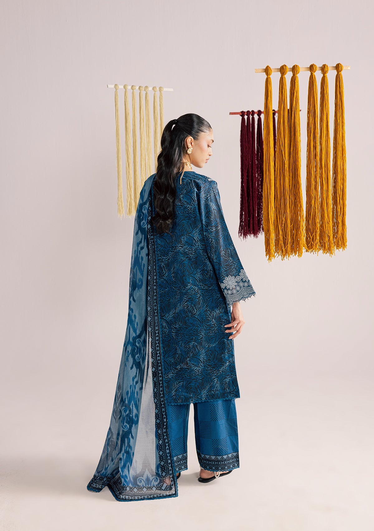 PRINTED EMBROIDERED LAWN BT006859-BLU