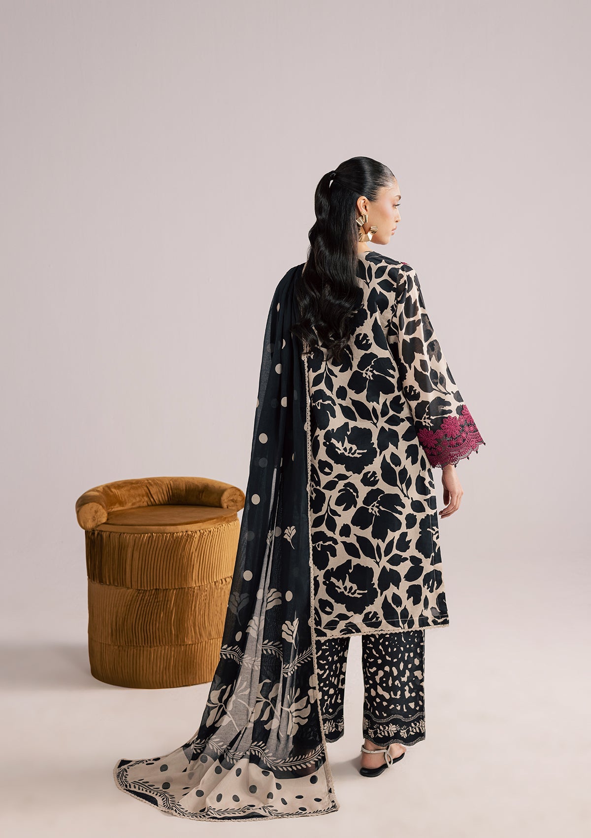 PRINTED EMBROIDERED LAWN BT006859-BLK