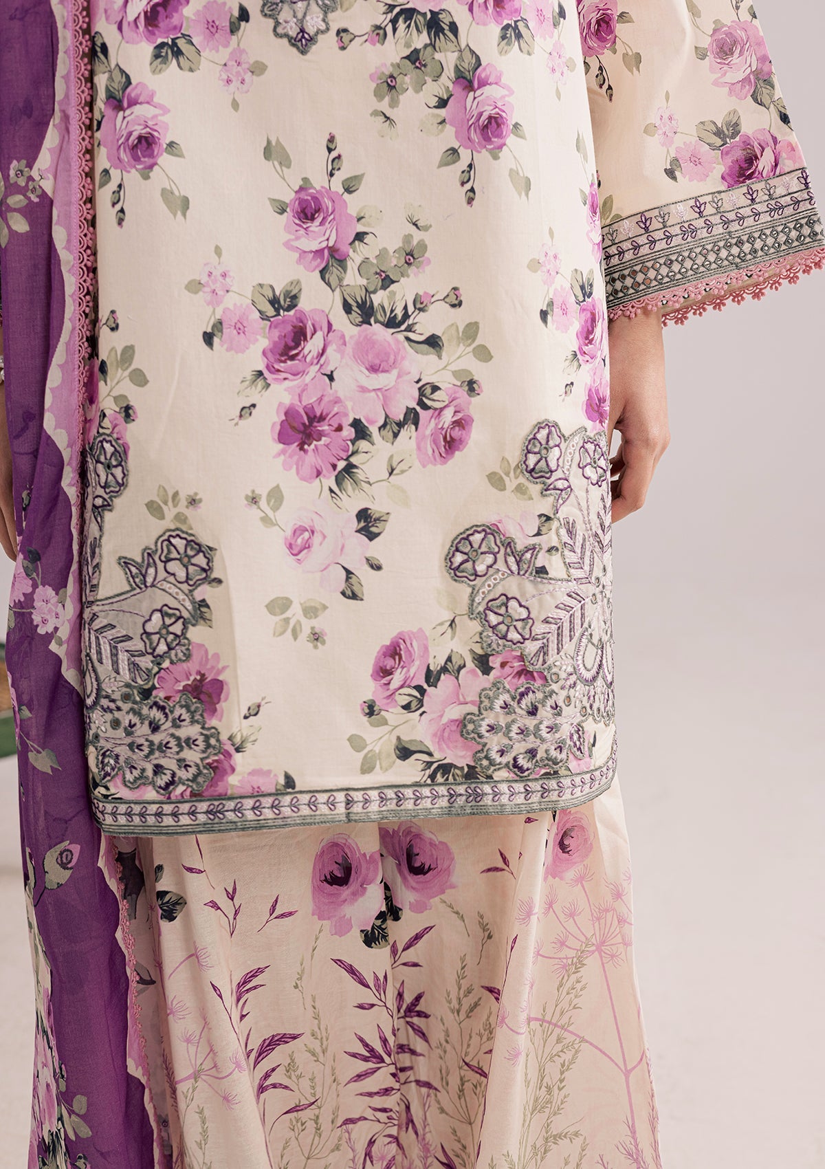 PRINTED EMBROIDERED LAWN BT006859-CRM