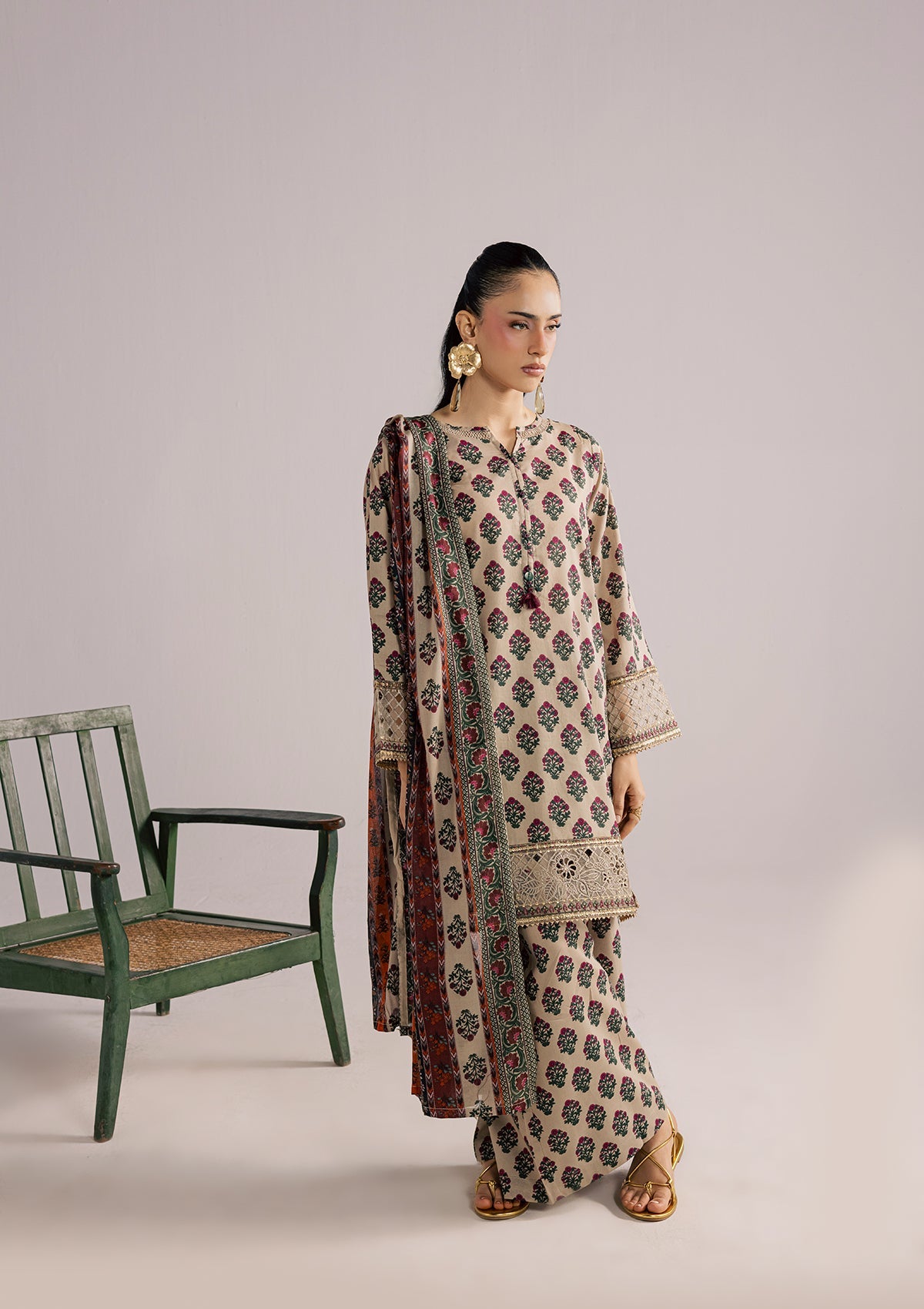 PRINTED EMBROIDERED LAWN BT006852-SKN