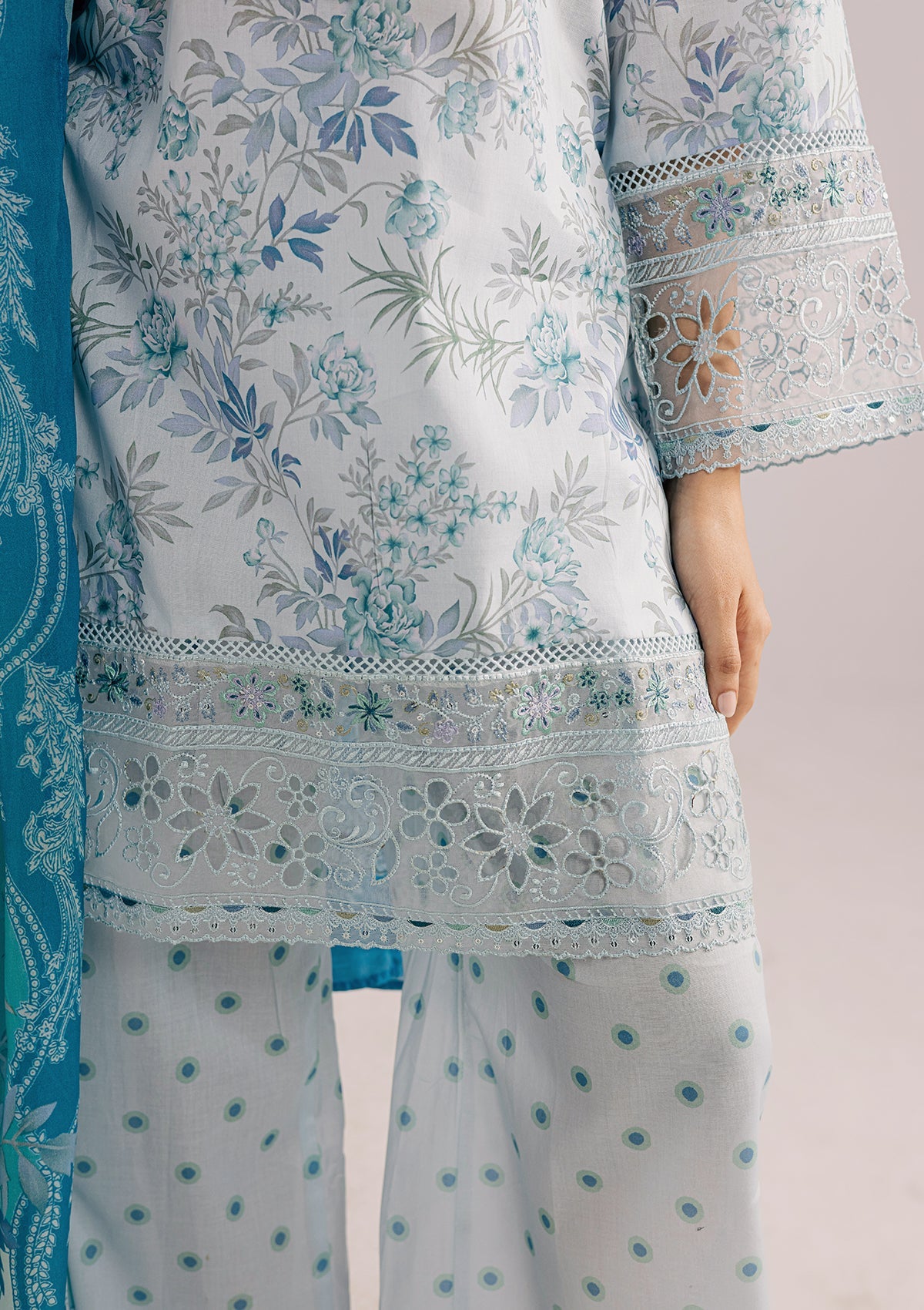 PRINTED EMBROIDERED LAWN BT006852-SBL