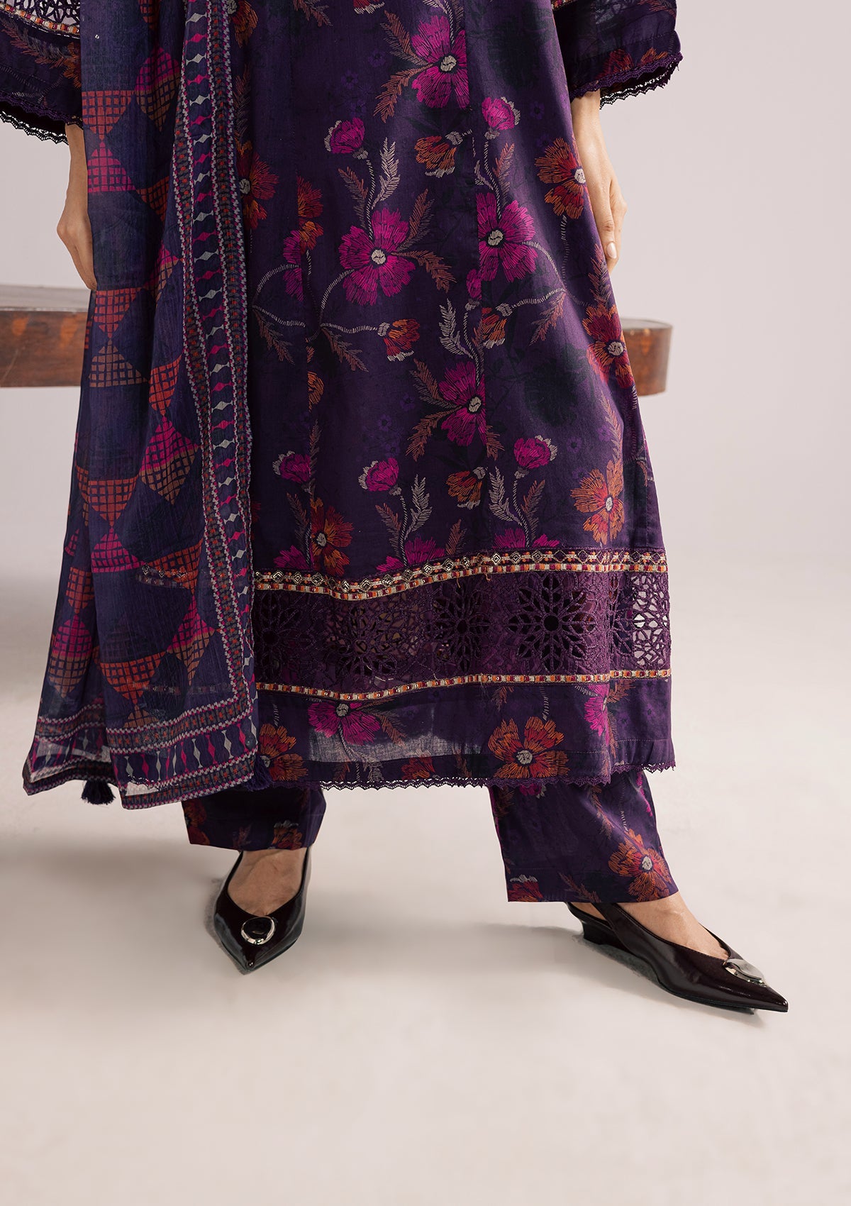 PRINTED EMBROIDERED LAWN BT006853-PRP