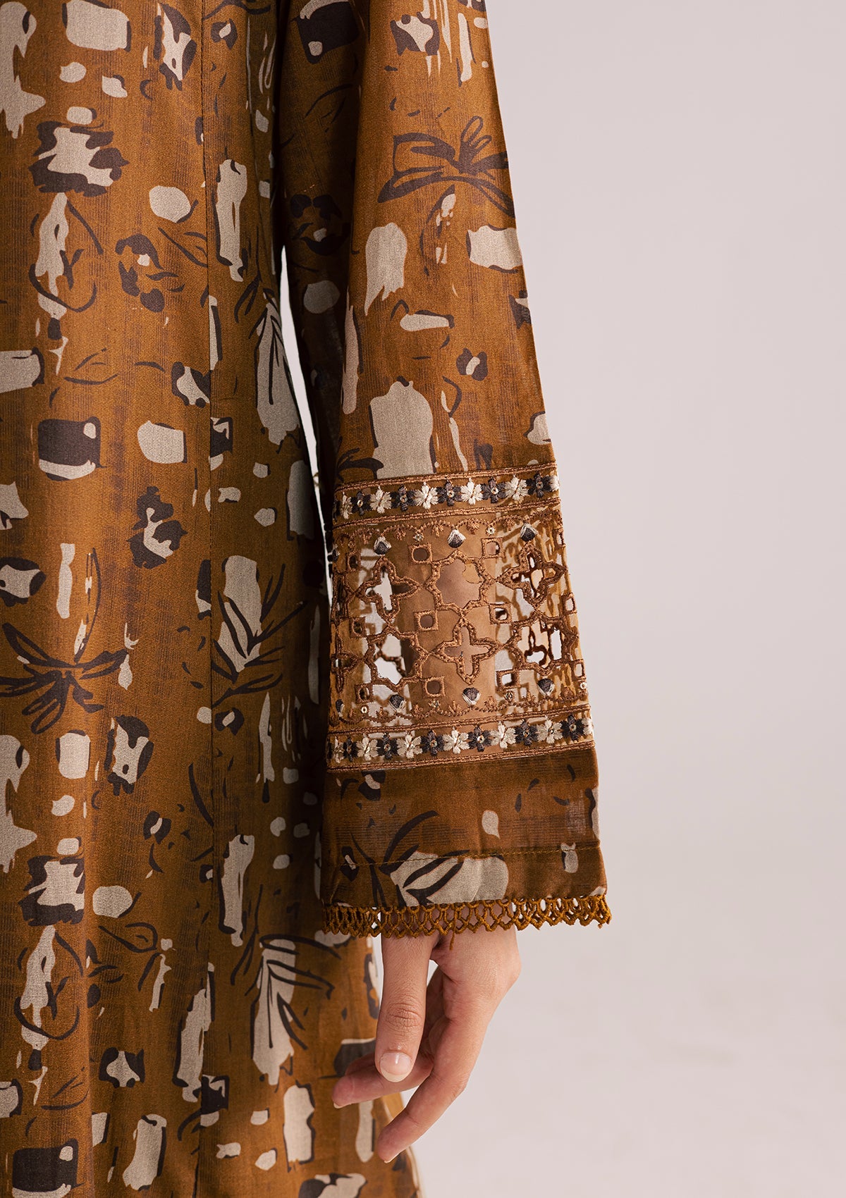 PRINTED EMBROIDERED LAWN BT006853-BRW