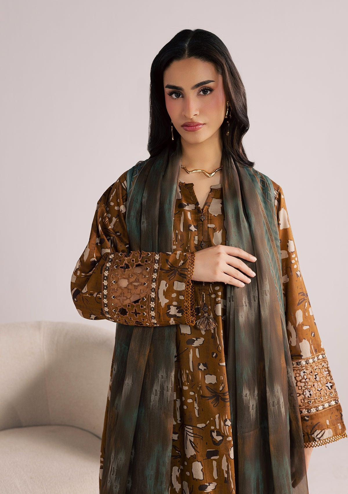 PRINTED EMBROIDERED LAWN BT006853-BRW