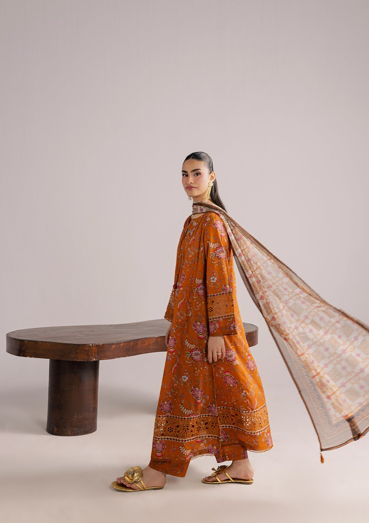PRINTED EMBROIDERED LAWN BT006853-ORN