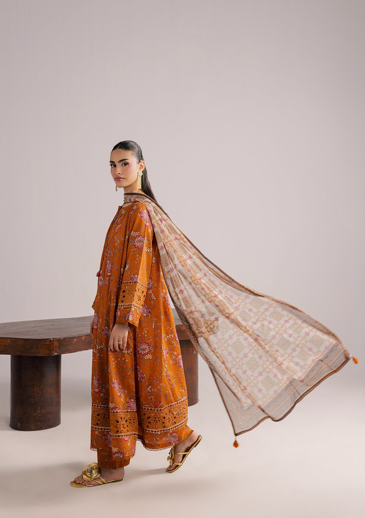 PRINTED EMBROIDERED LAWN BT006853-ORN