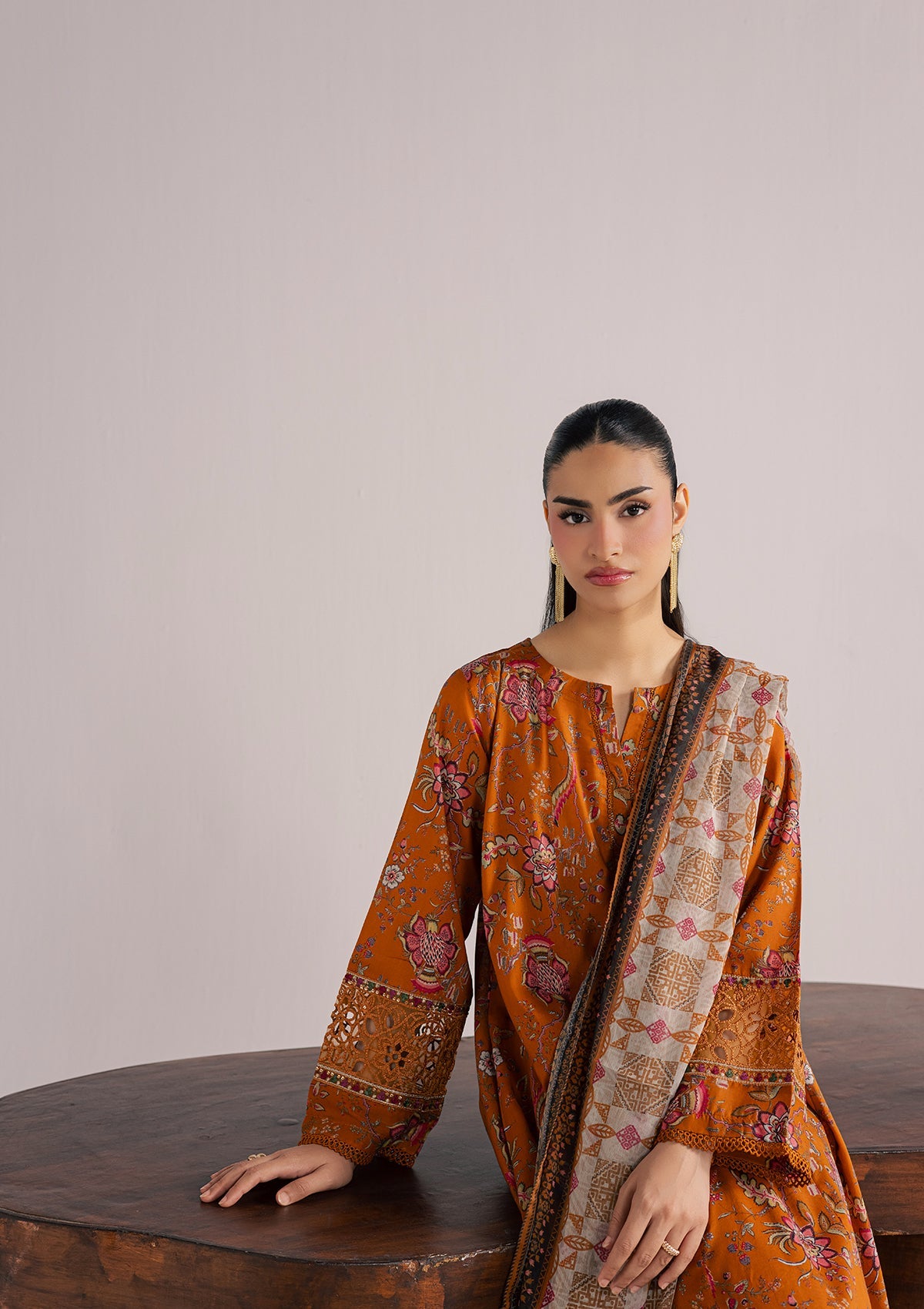 PRINTED EMBROIDERED LAWN BT006853-ORN