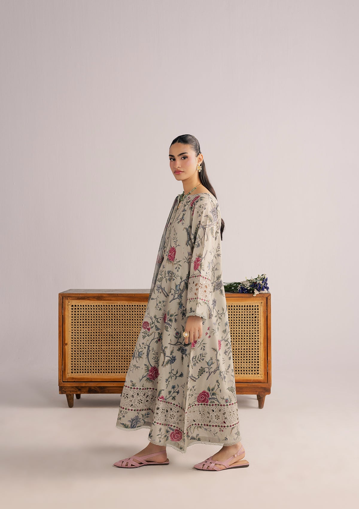 PRINTED EMBROIDERED LAWN BT006853-GRY
