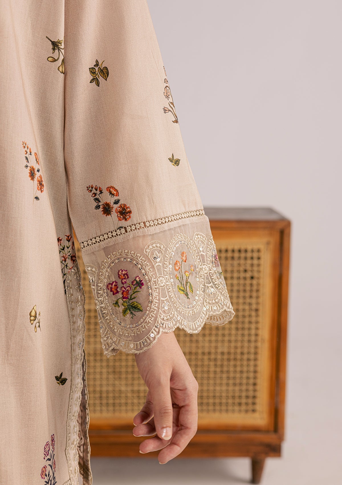 PRINTED EMBROIDERED LAWN BT006852-LBR