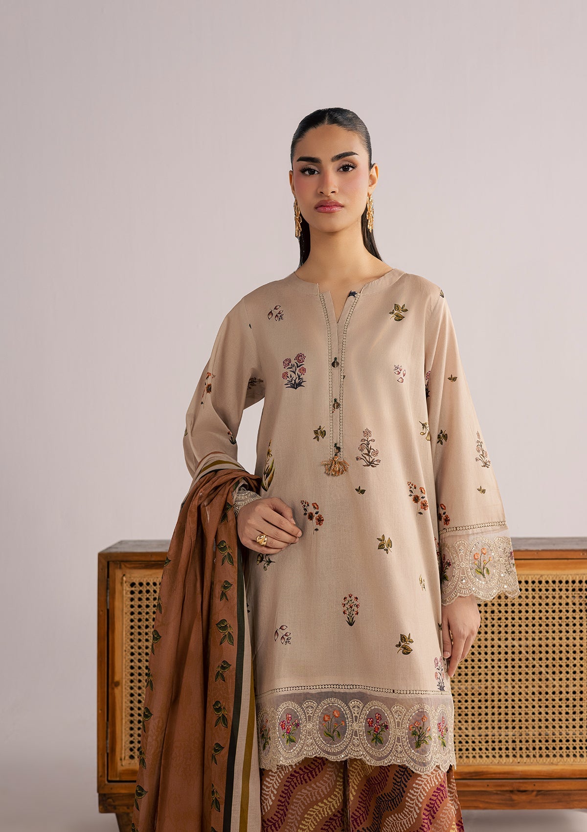 PRINTED EMBROIDERED LAWN BT006852-LBR