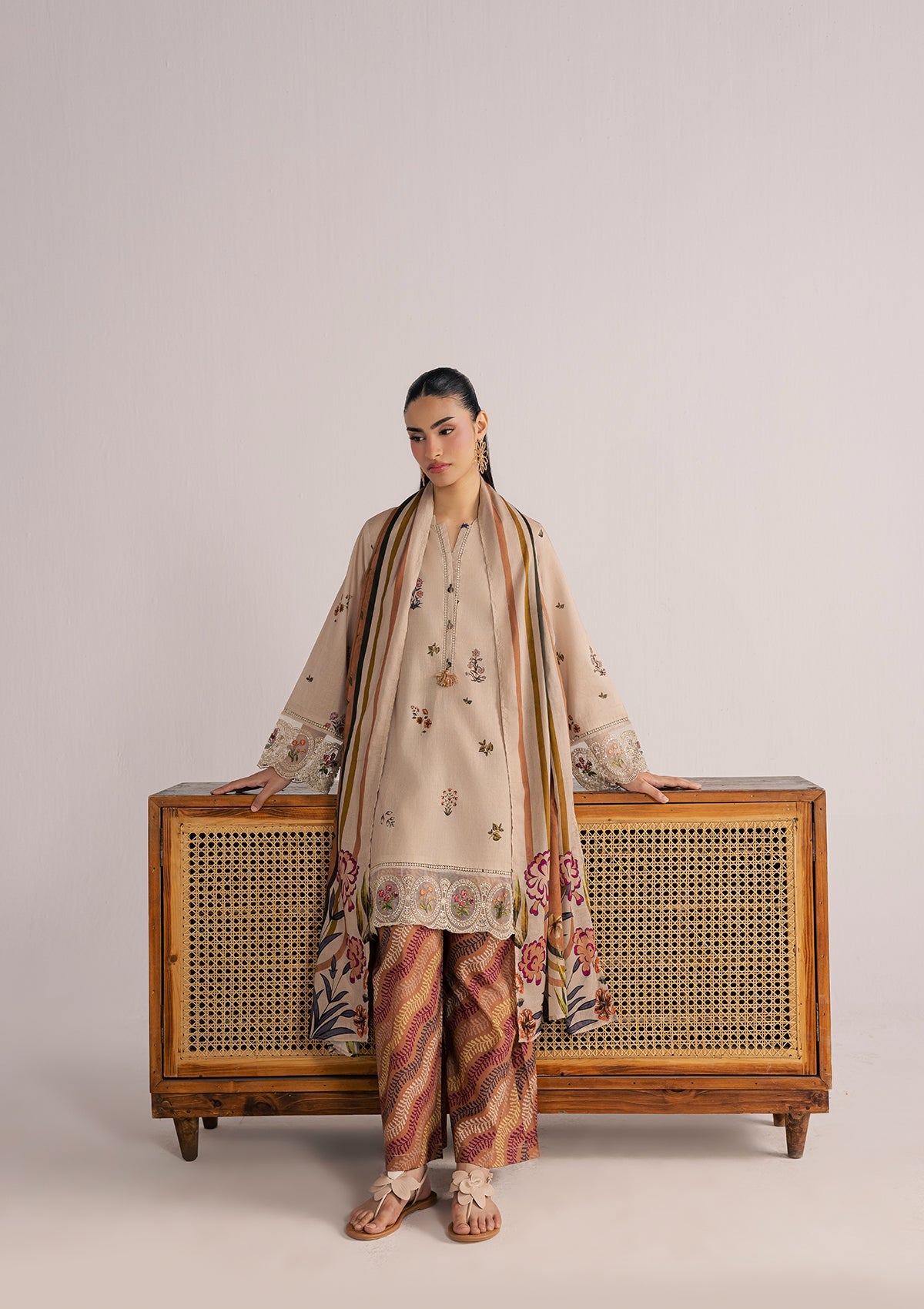 PRINTED EMBROIDERED LAWN BT006852-LBR