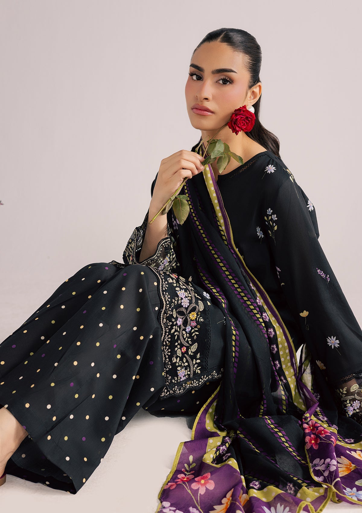 PRINTED EMBROIDERED LAWN BT006852-BLK