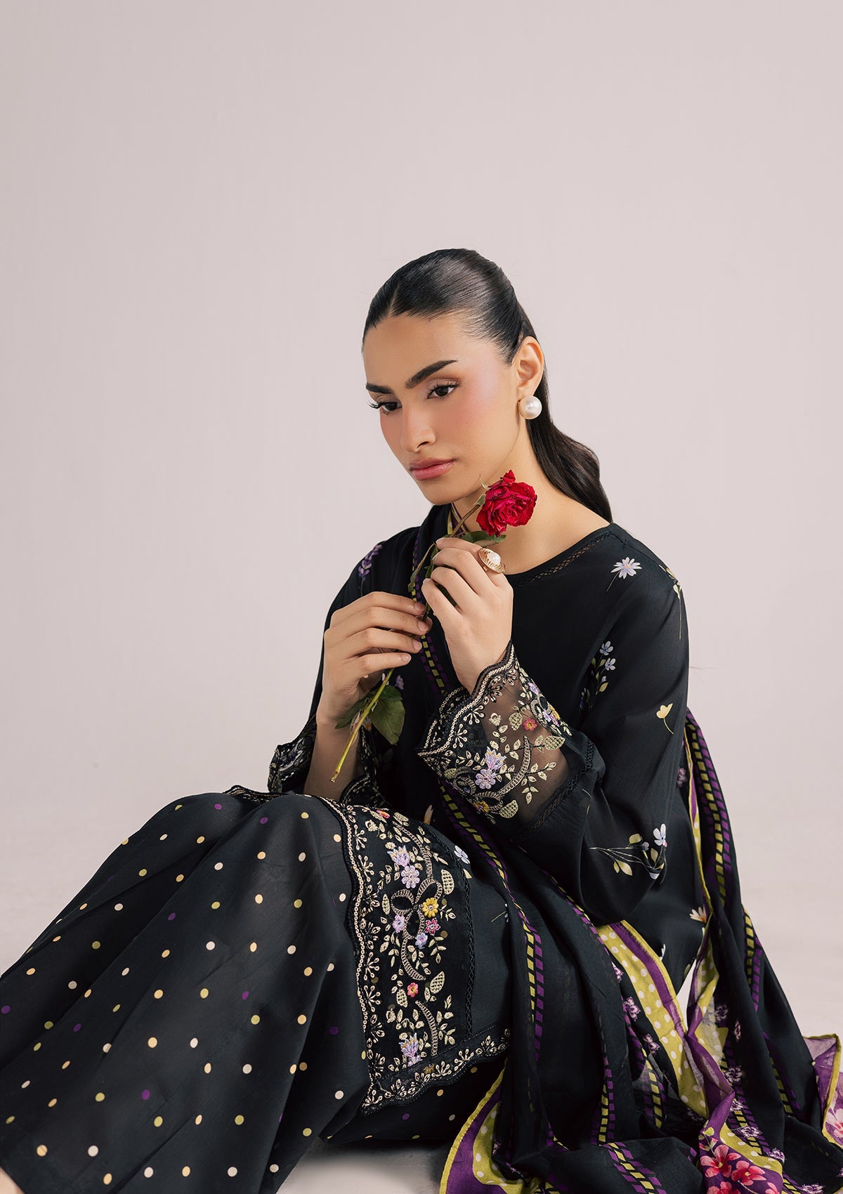 PRINTED EMBROIDERED LAWN BT006852-BLK