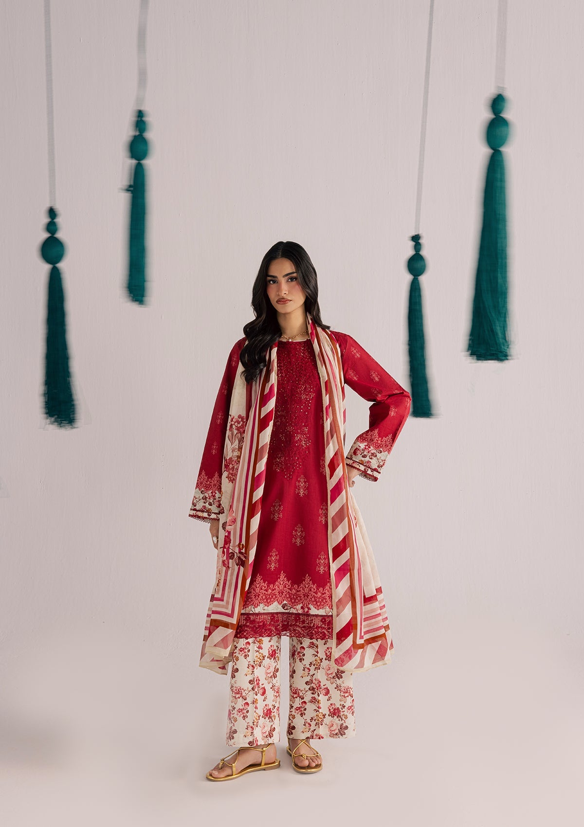 PRINTED EMBROIDERED LAWN BT006860-RED