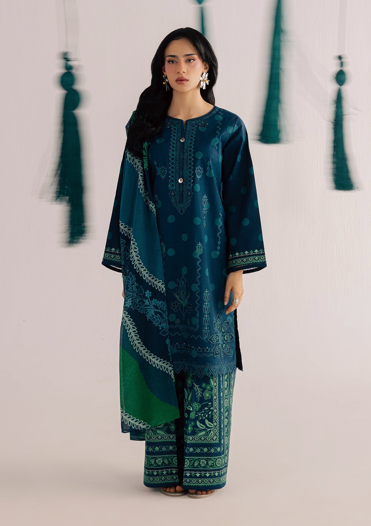 PRINTED EMBROIDERED LAWN BT006860-BGN