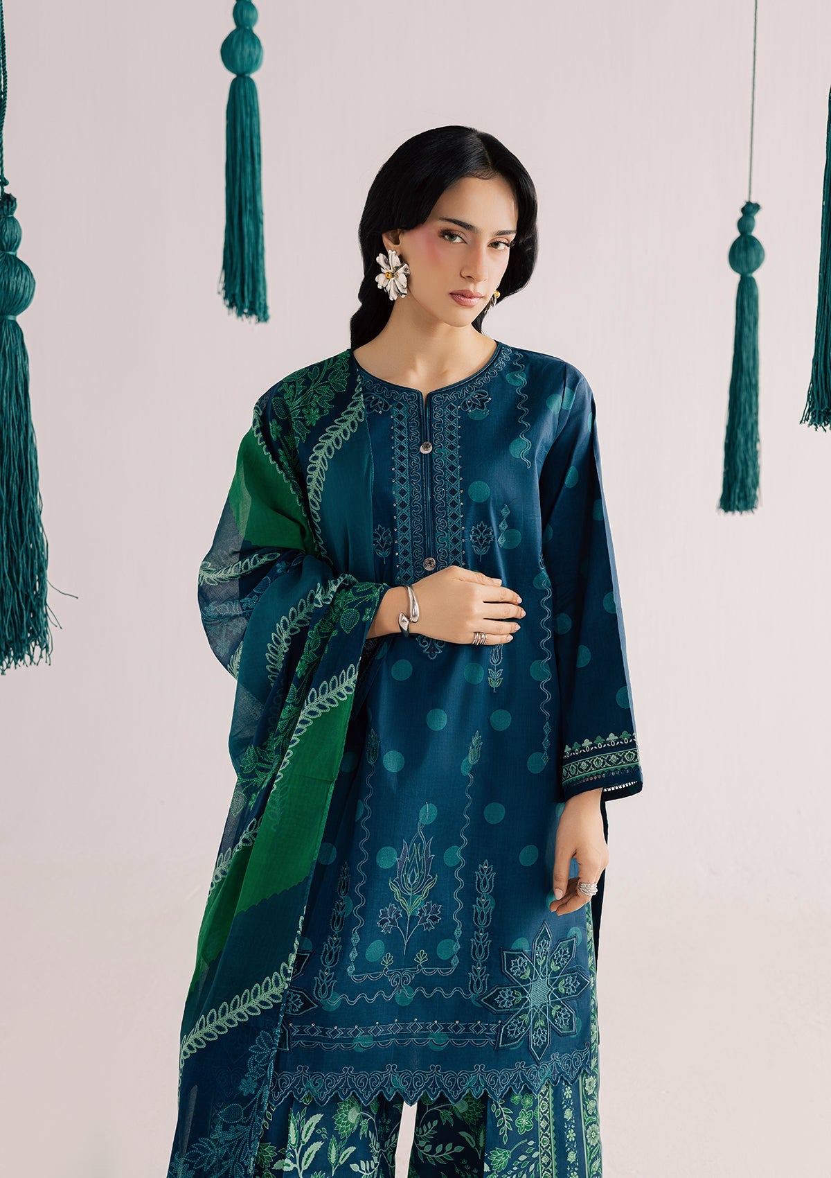 PRINTED EMBROIDERED LAWN BT006860-BGN