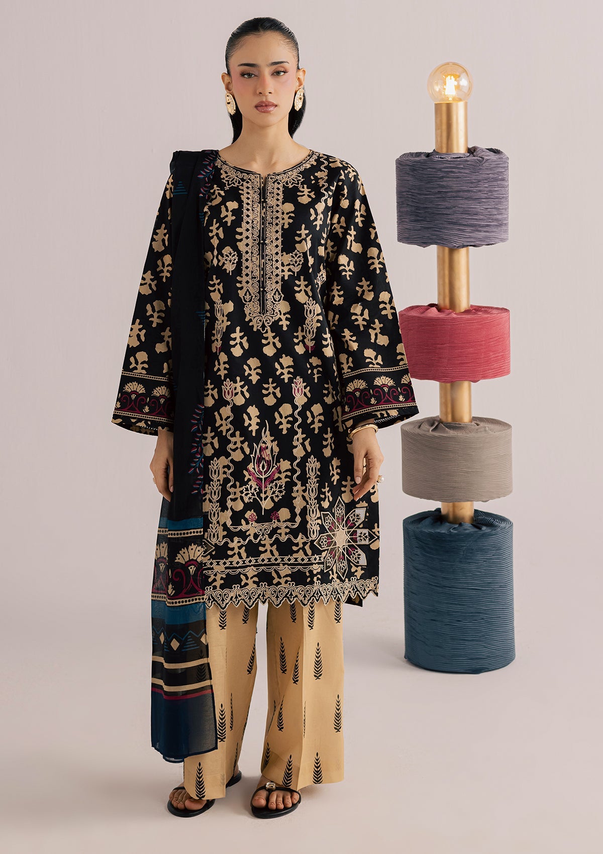 PRINTED EMBROIDERED LAWN BT006860-SBK