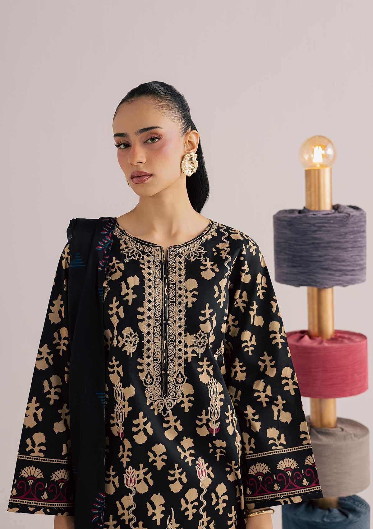 PRINTED EMBROIDERED LAWN BT006860-SBK