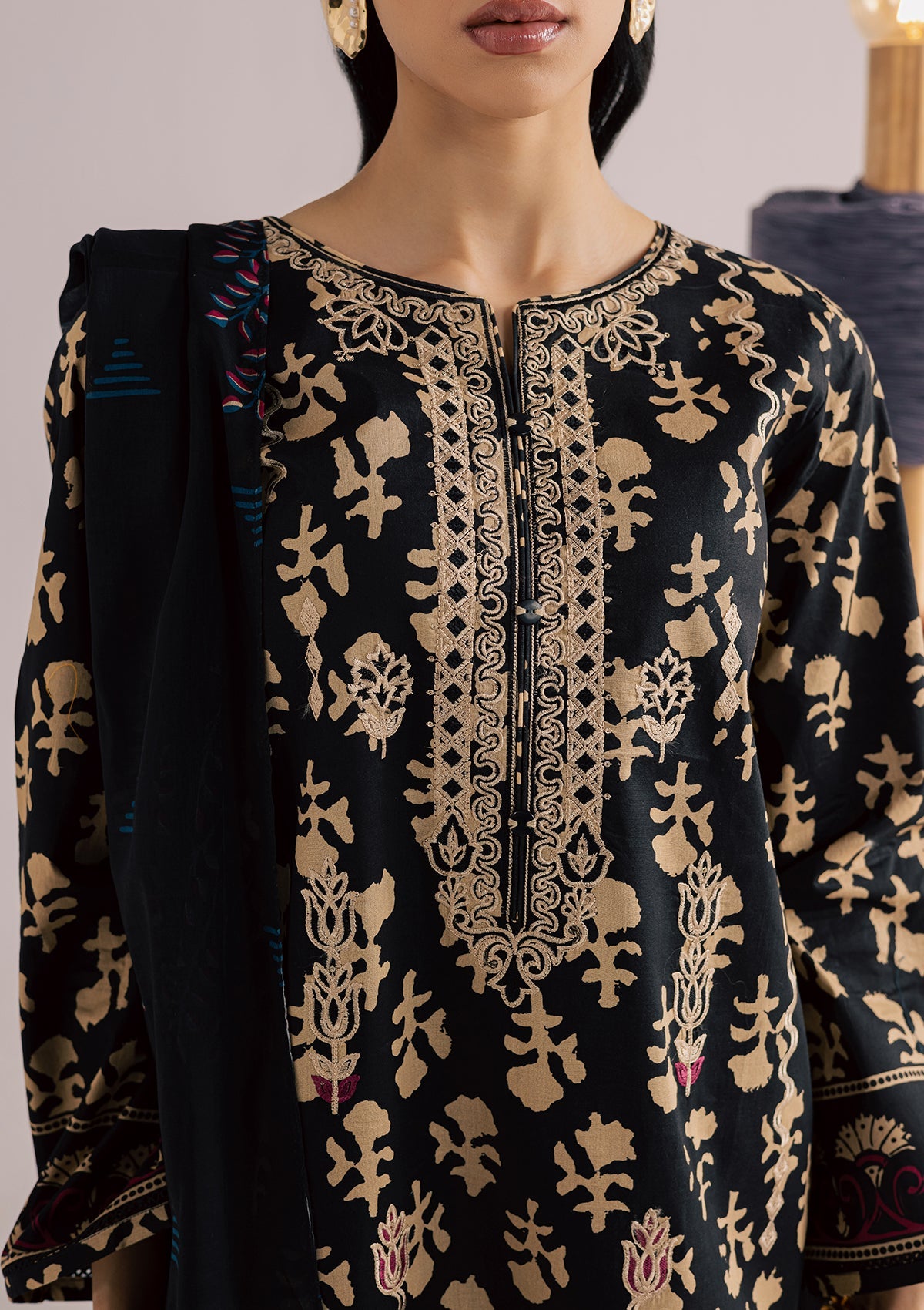 PRINTED EMBROIDERED LAWN BT006860-SNB