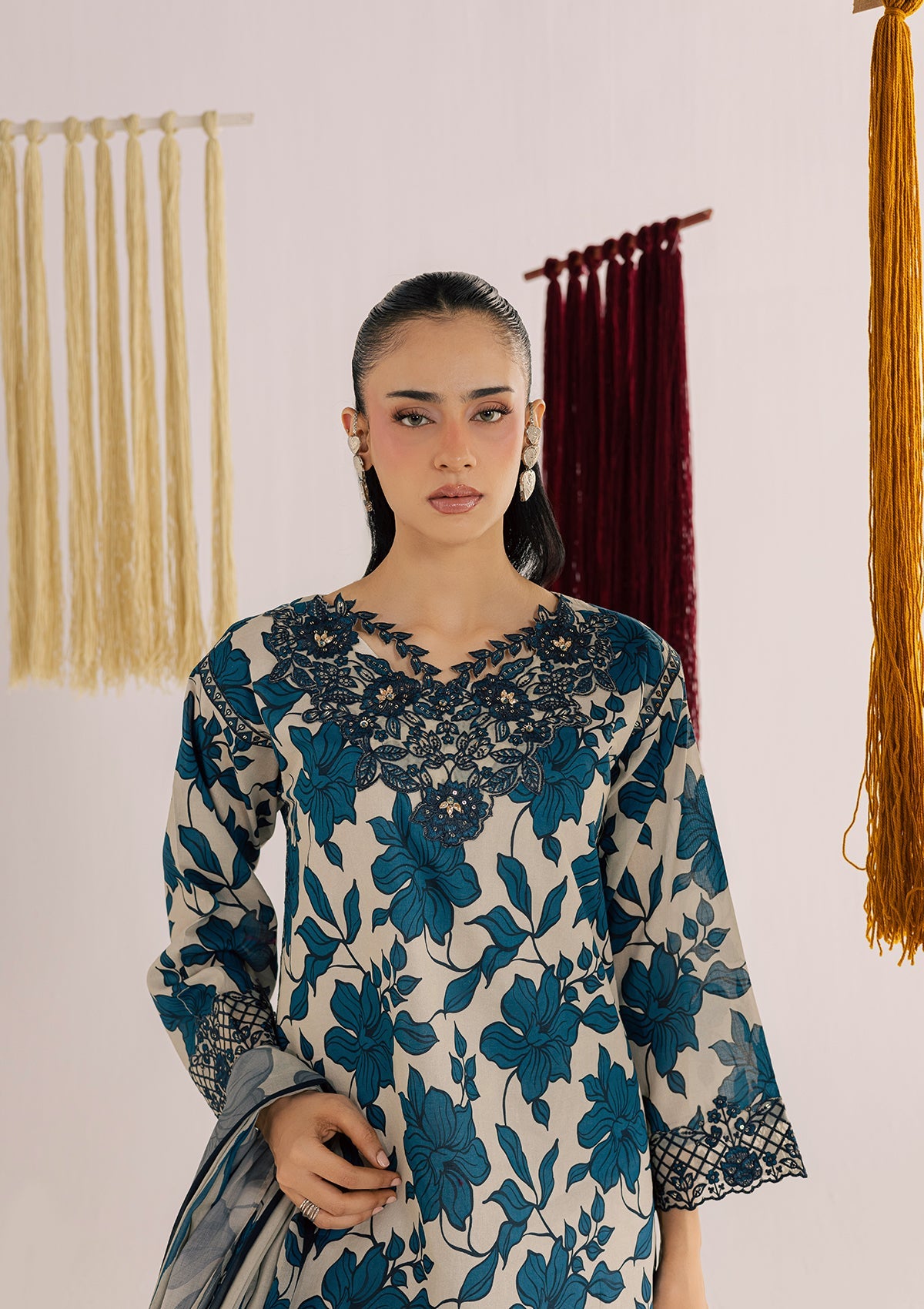 PRINTED EMBROIDERED LAWN BT006859-WBL