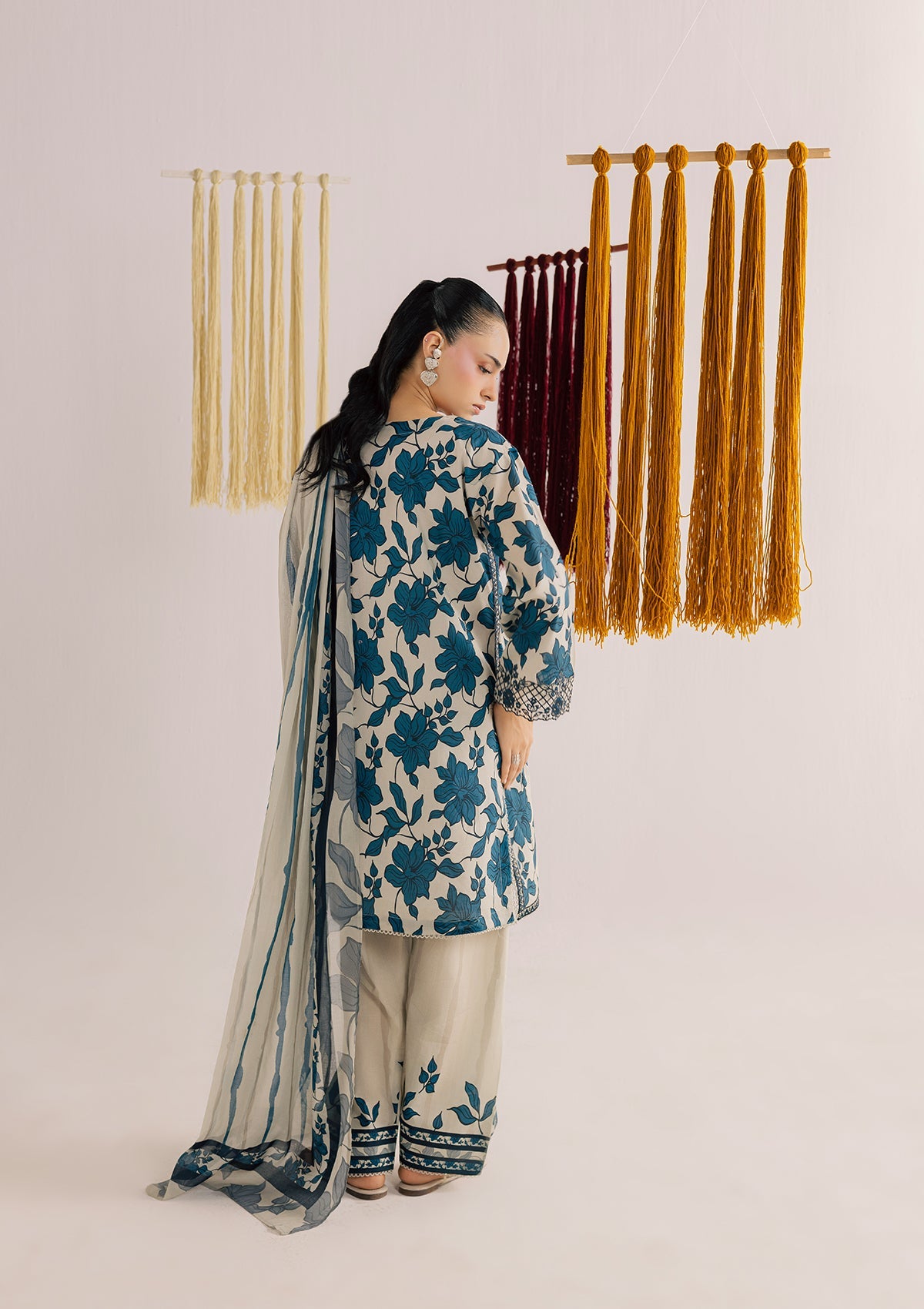 PRINTED EMBROIDERED LAWN BT006859-WBL