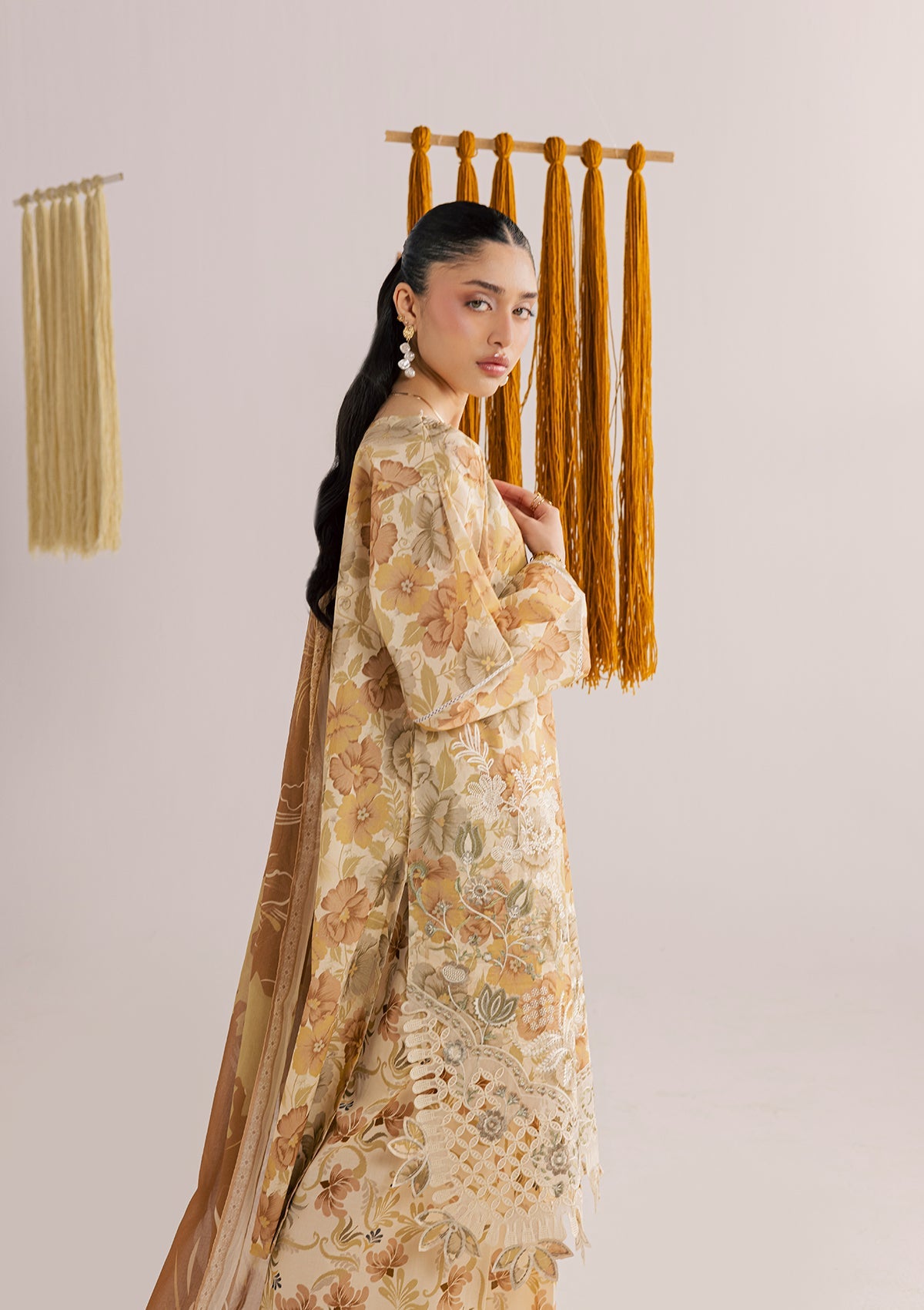 PRINTED EMBROIDERED LAWN BT006860-CRM