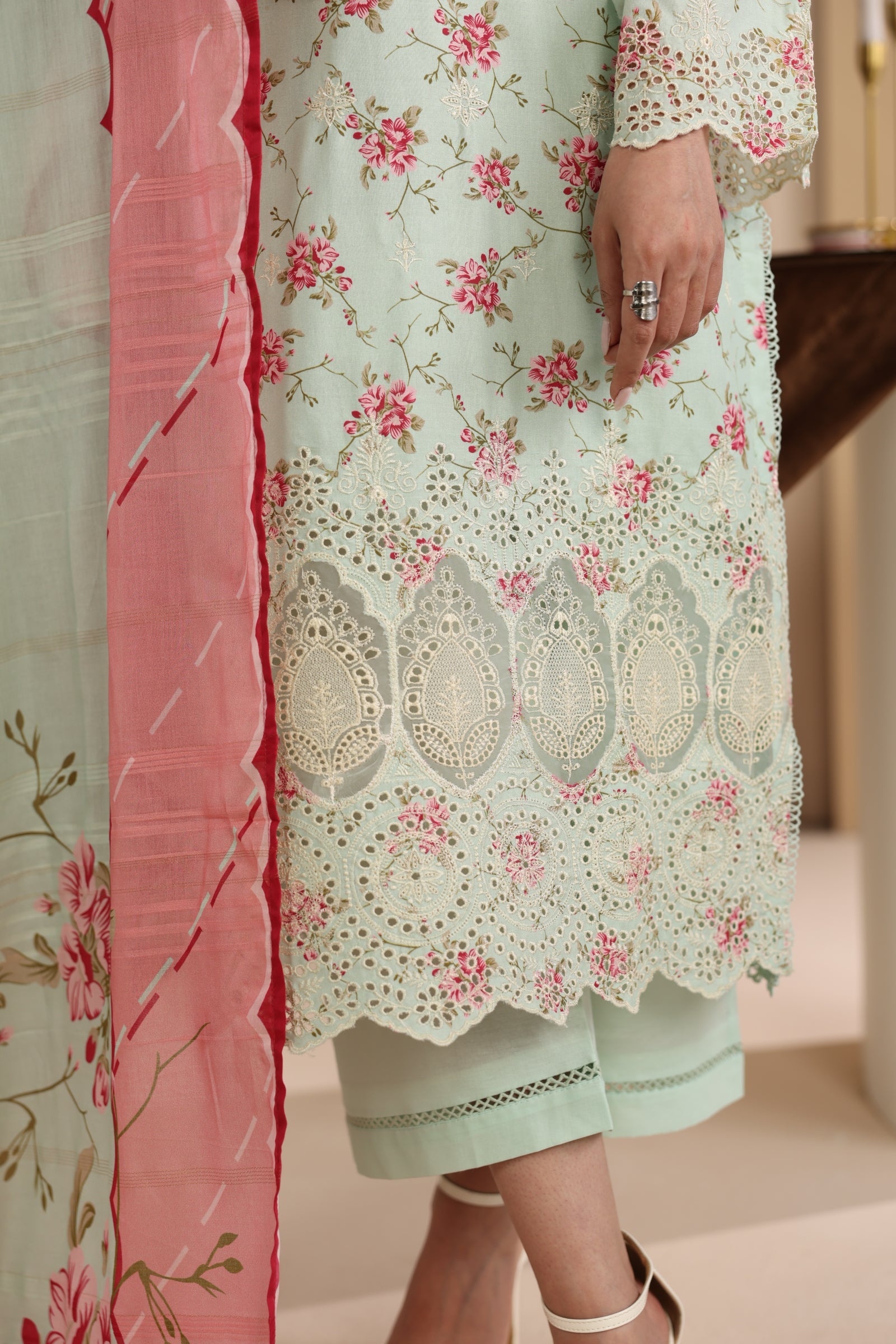 PRINTED CHICKENKARI LAWN BT6697-PST