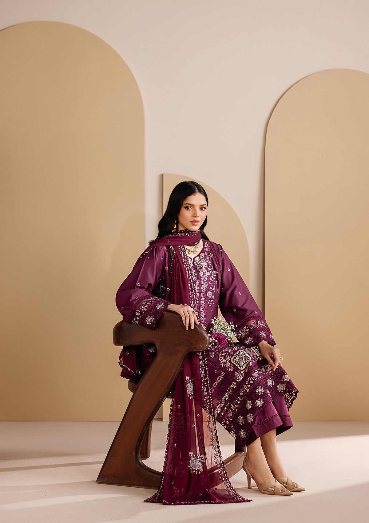 LUXURY Embroidered LAWN BT006719-MRN