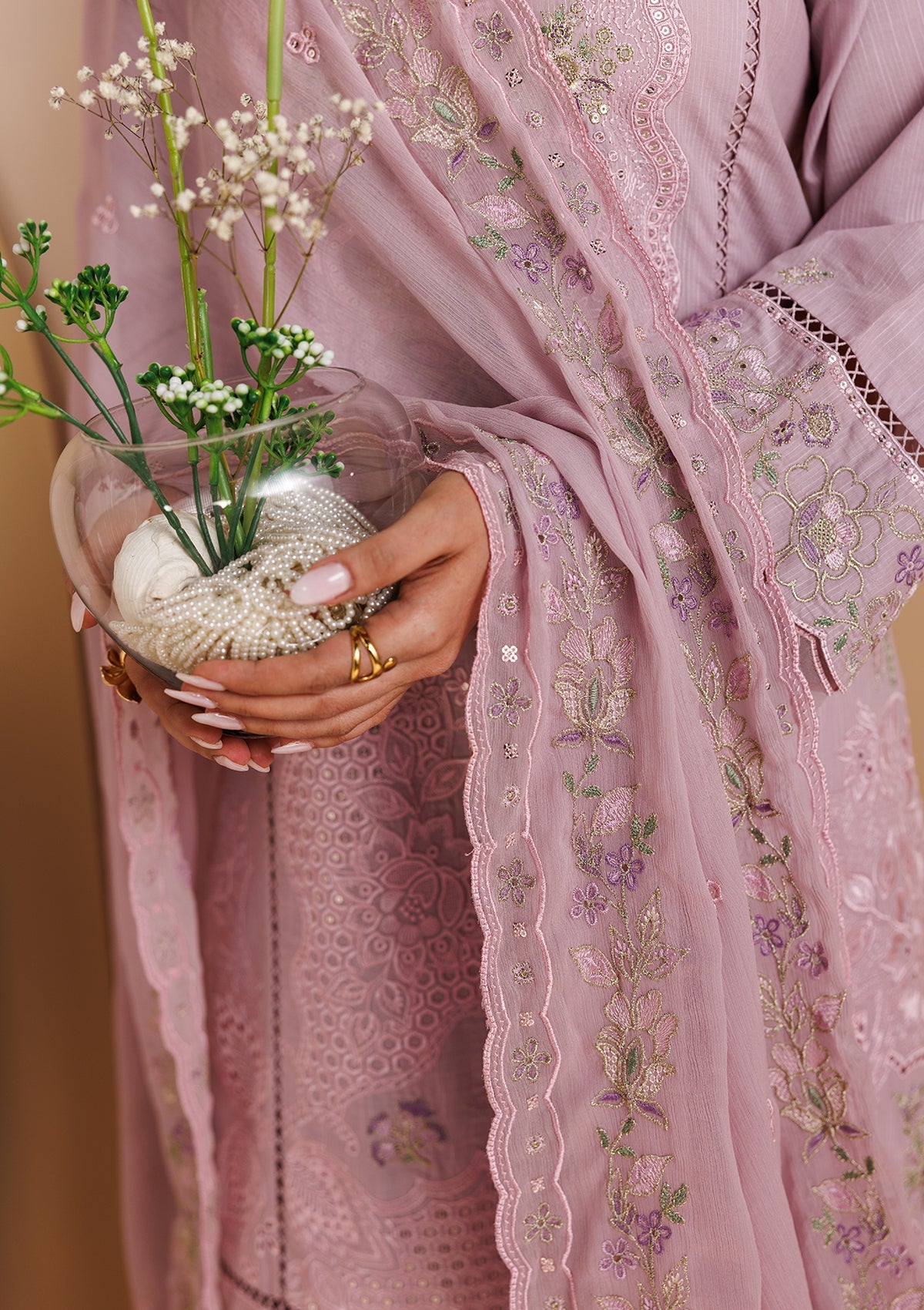 LUXURY Embroidered LAWN BT006719-LPN