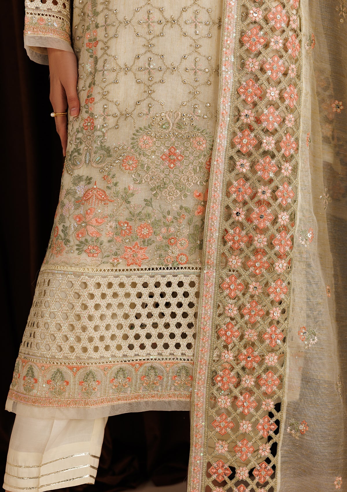EMBROIDERED KHADDINET BT006755-OWH