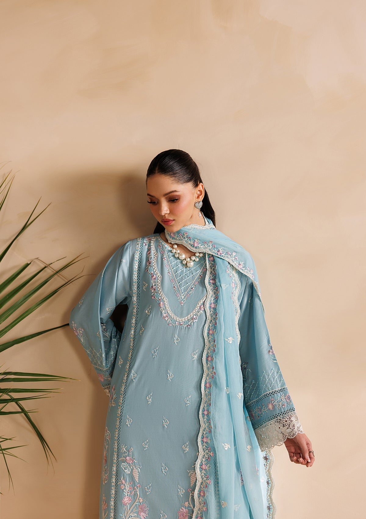 LUXURY Embroidered LAWN BT006719-FRO