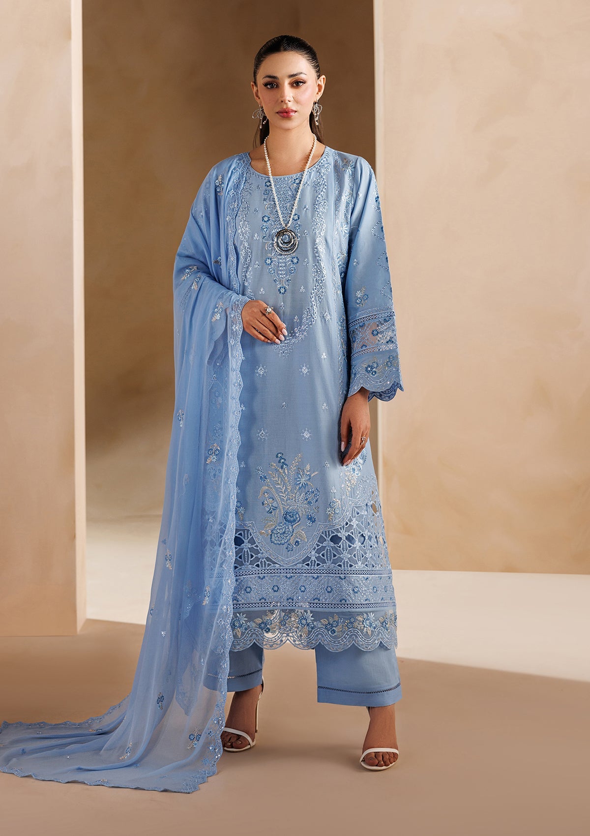 LUXURY Embroidered LAWN BT006719-SBL