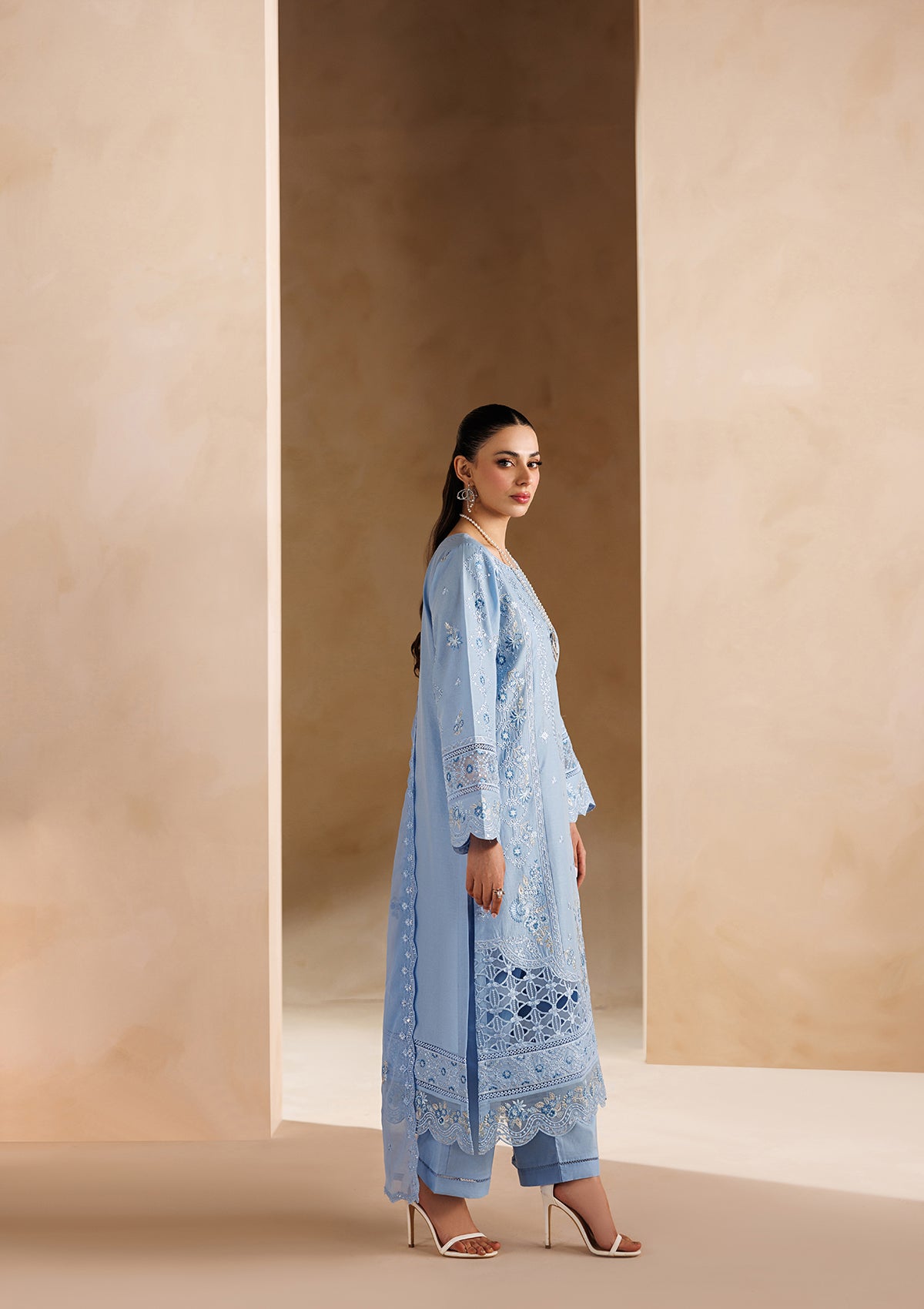 LUXURY Embroidered LAWN BT006719-SBL