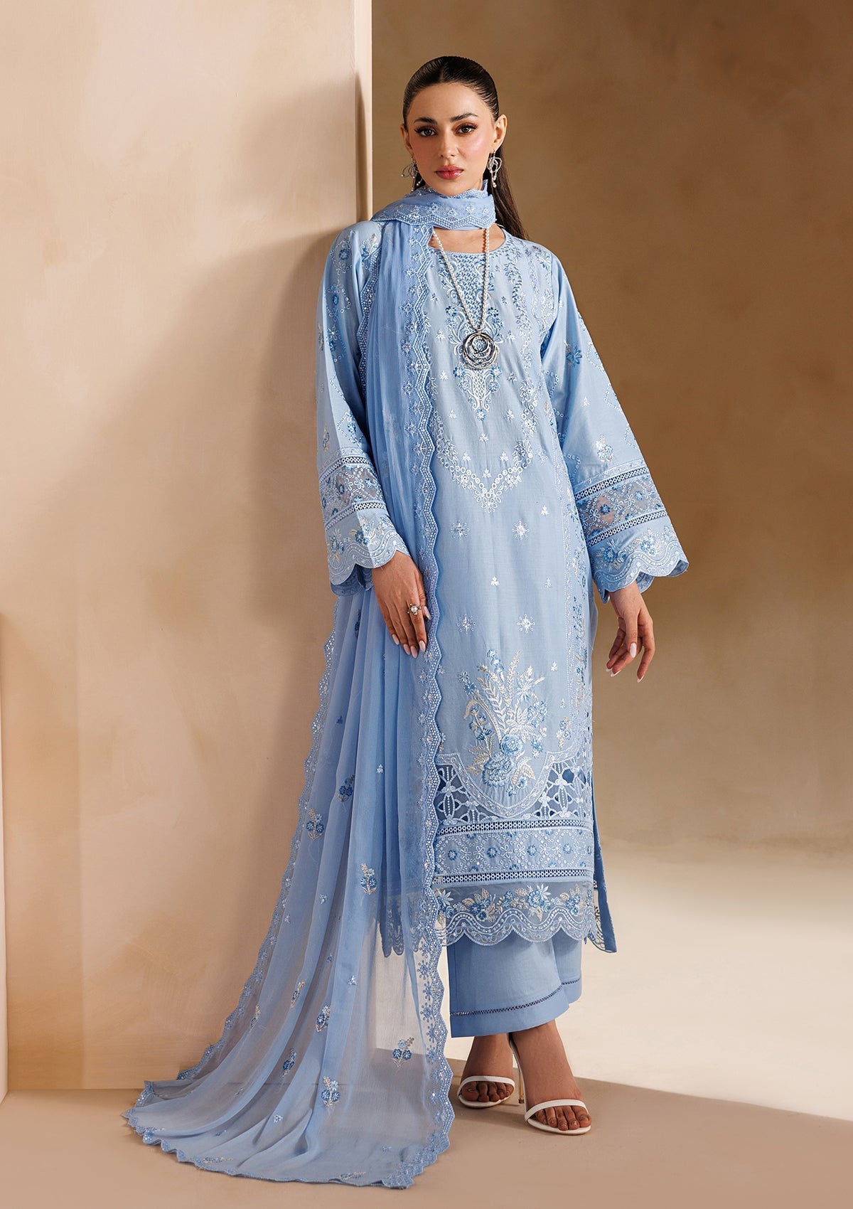 LUXURY Embroidered LAWN BT006719-SBL