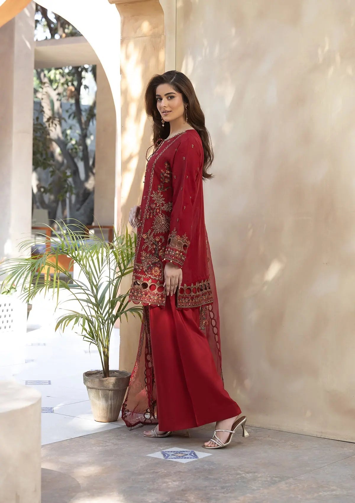 (BT006048-RED) Bin Tayyab