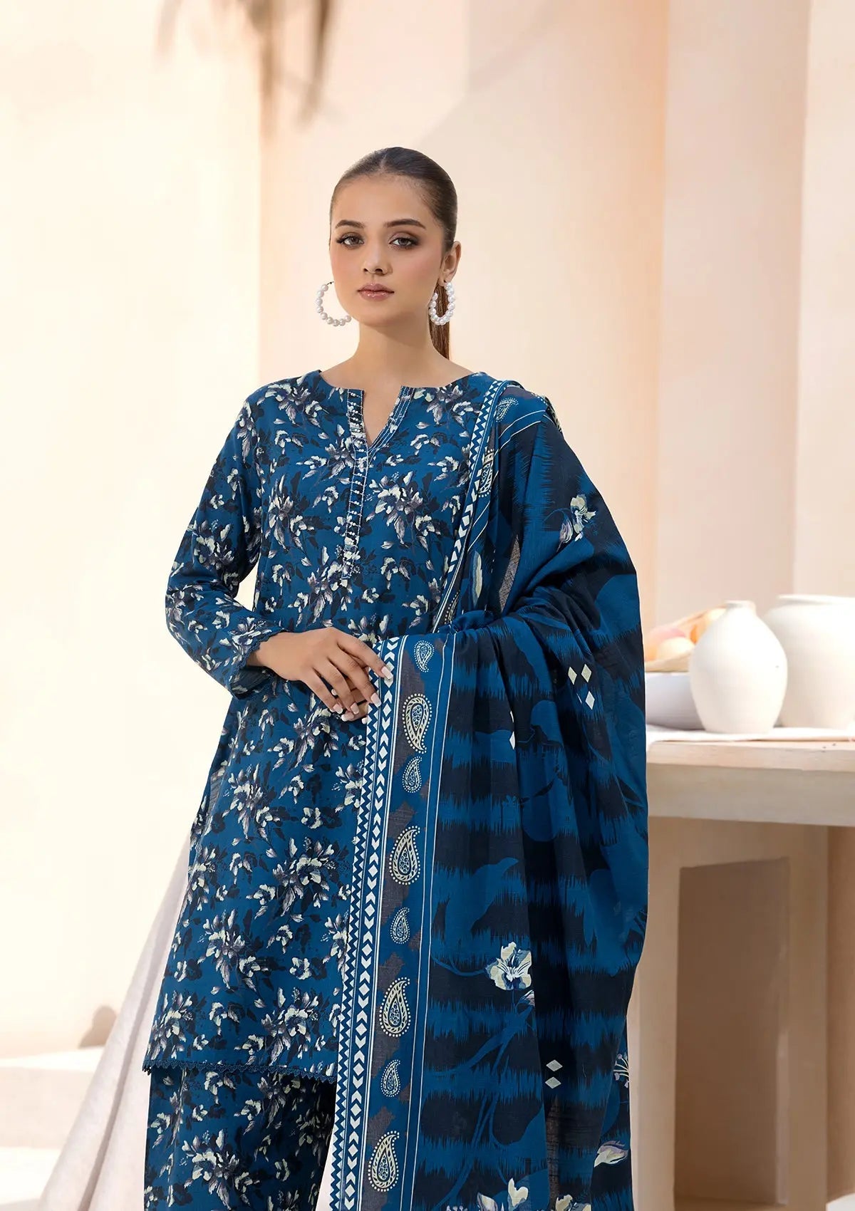 PRINTED KHADDAR BT6526-RBL-47 Bin Tayyab
