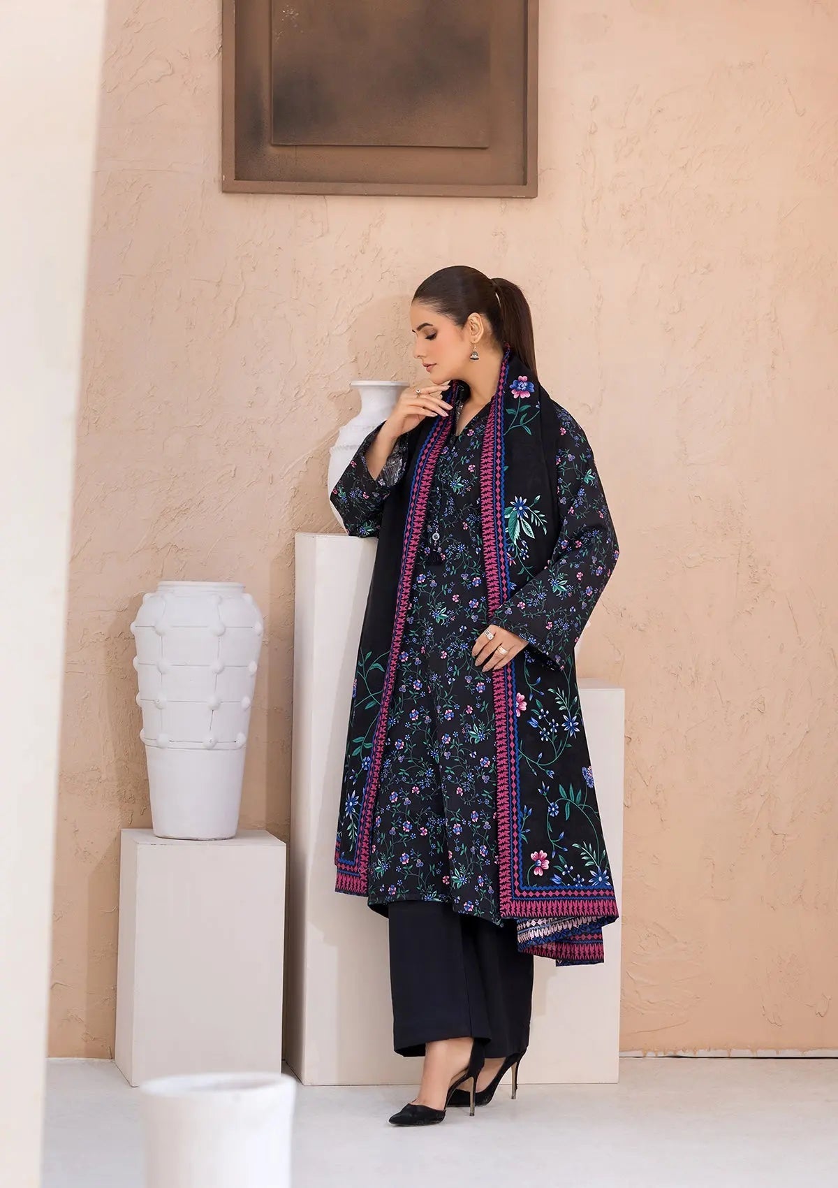 PRINTED KHADDAR BT6526-BLK Bin Tayyab