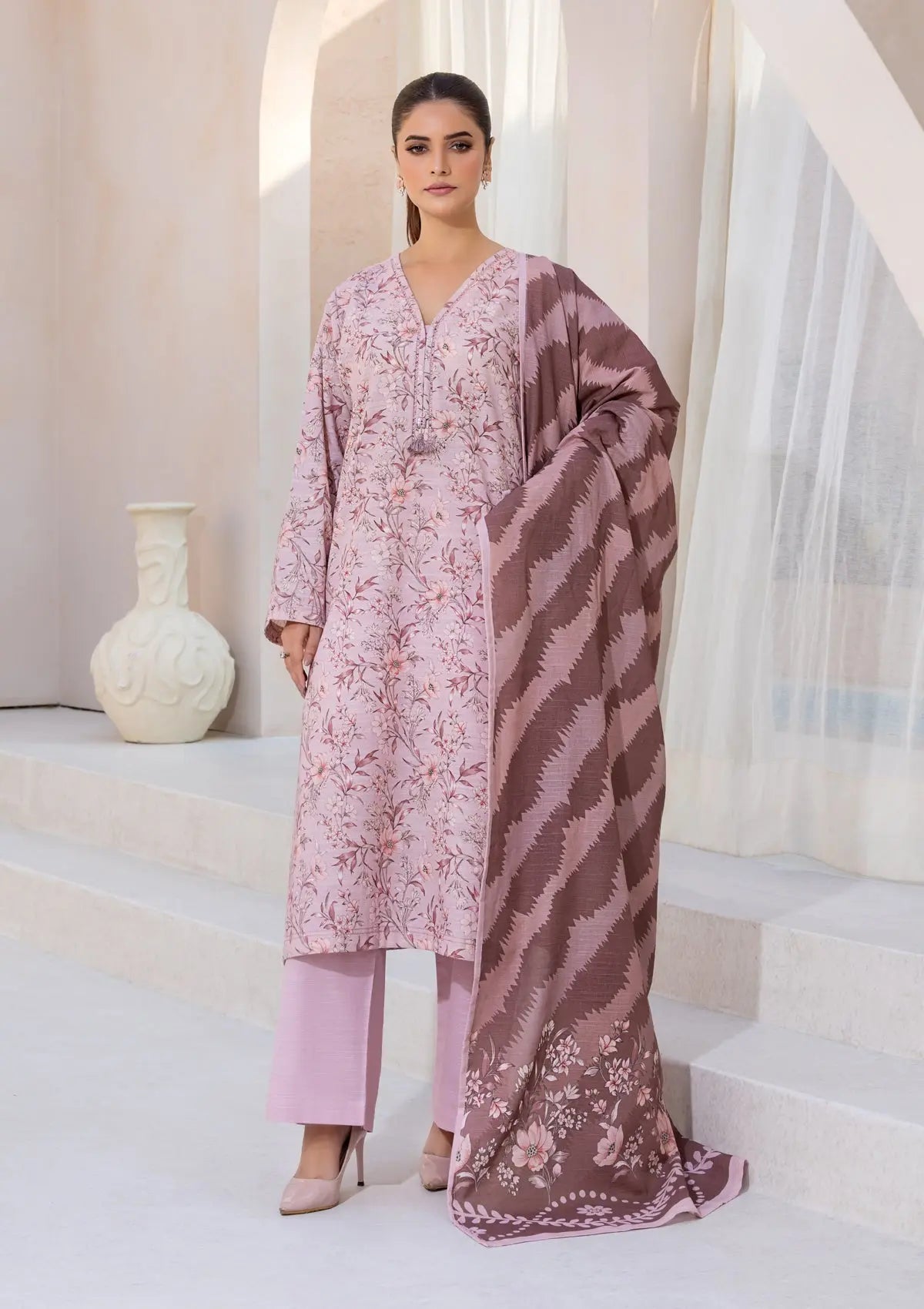 PRINTED KHADDAR BT6526-PNK Bin Tayyab