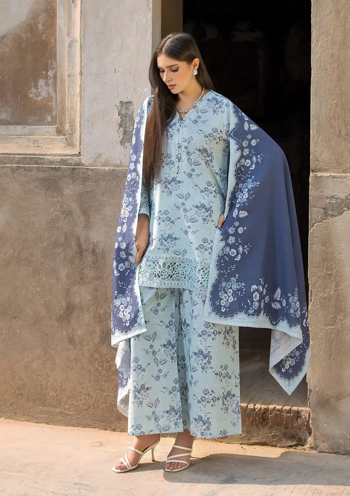 EMBROIDERED KHADDAR BT6513-LFZ Bin Tayyab