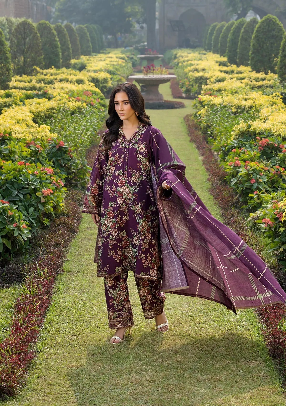 EMBROIDERED KHADDAR BT6513-PPR Bin Tayyab