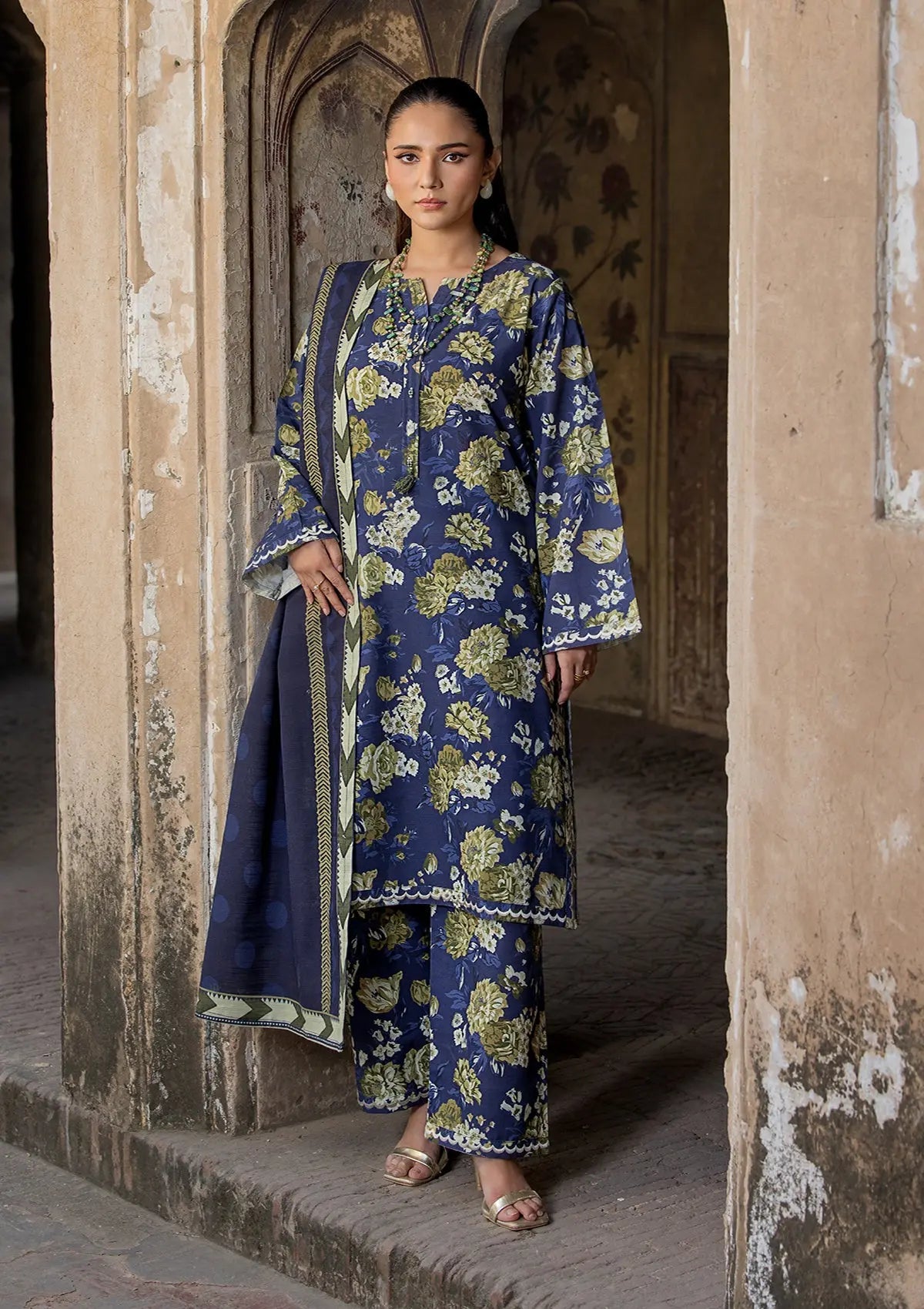 EMBROIDERED KHADDAR BT6512-NBL Bin Tayyab