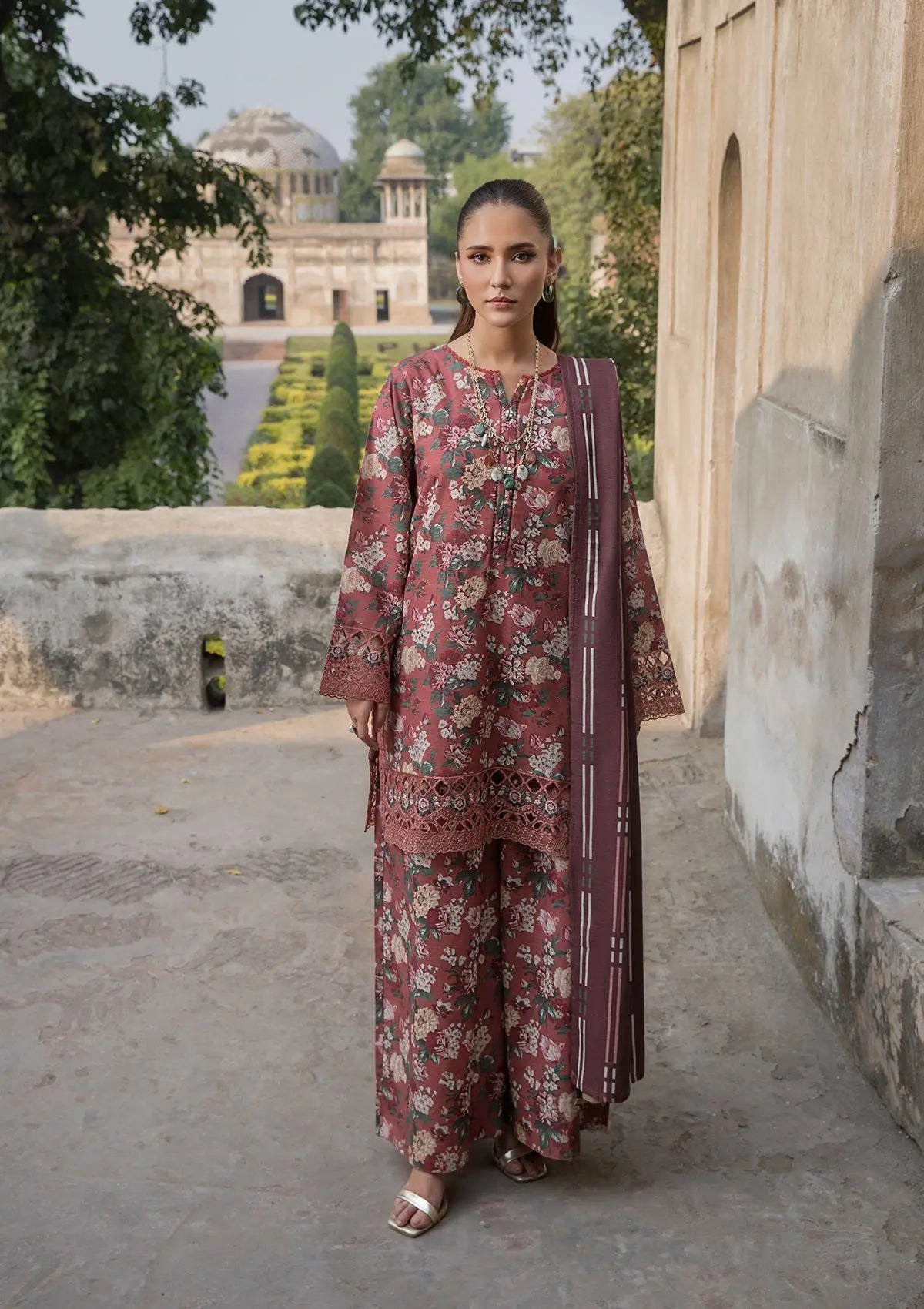 EMBROIDERED KHADDAR BT6513-RST Bin Tayyab