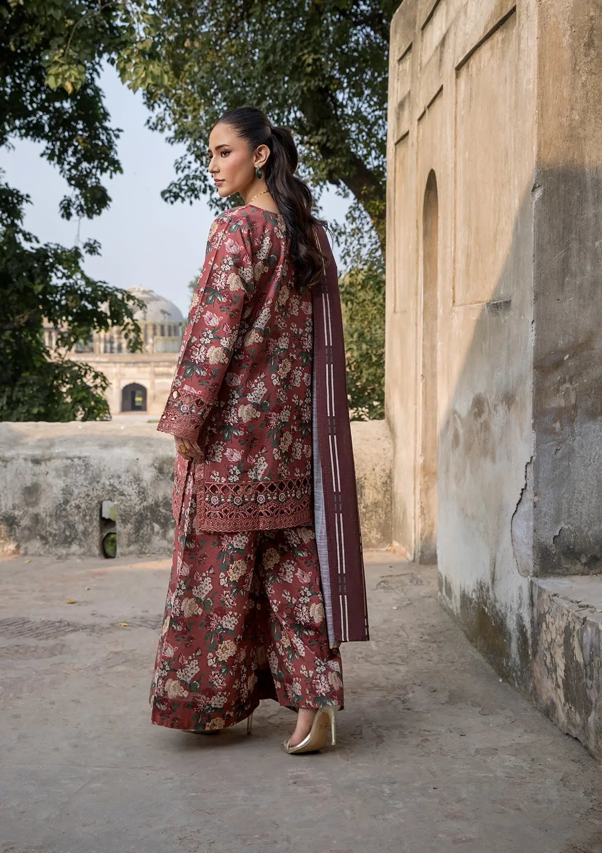 EMBROIDERED KHADDAR BT6513-RST Bin Tayyab
